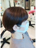 大人かわいいマッシュショートボブカーキグレージュ