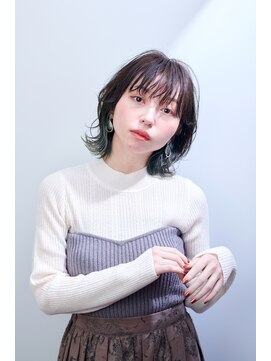 ユニックス UNIX 蕨店 インナーカラーと外ハネでトレンドたっぷり