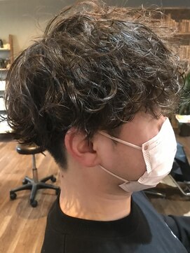 ヘアーデザイン ディードット(Hair design D.) メンズ波巻きパーマスタイル