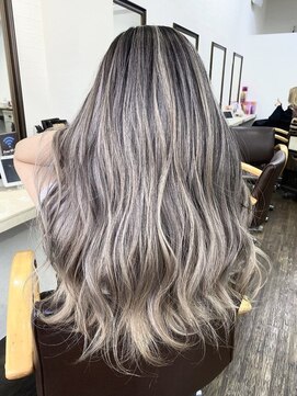 ユートピア(U topia) バレイヤージュ/ホワイトアッシュ/シルバーカラー