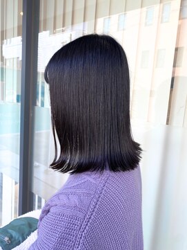アッシュ 中山店(Ash) 伸ばしかけミディアムぷつっと外はね