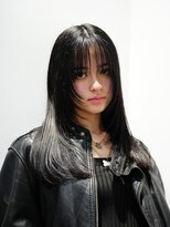 ロンプ(romp)&nbsp;エッジのあるレイヤーヘア