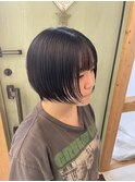軽めショートボブ