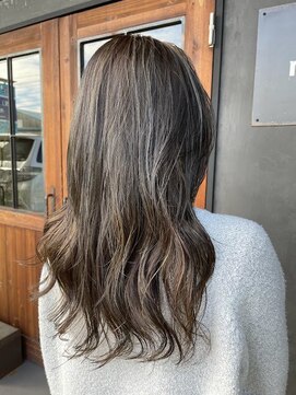 ナナ バイ ピケ(nana by pique) 白髪ぼかしハイライト/透明感/グレージュカラー/20代/30代/40代