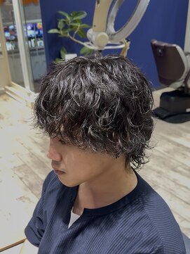 ハッシュタグネイビー 仙台駅前店(#NAVY) 仙台スパイラルスパイキーショートフェザーパーマシャドウパーマ