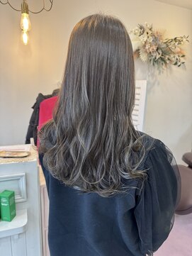 リノア(Linoa) 透明感カラー◎