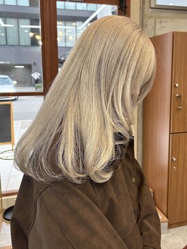 ノイ(noii) ブロンドヘア/ブリーチカラー/ハイトーン