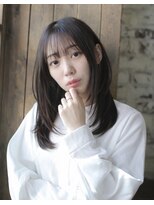 リビンバイアフロート(Livin by afloat)&nbsp;30代40代ストレートレイヤー　セミロング　カーテンバング