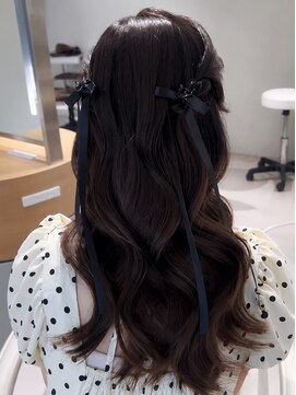 オモチャ 銀座(OMOCHA) ツインリボンハーフアップ/お呼ばれヘアアレンジ