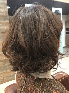 パース(PARS) 遊び心たっぷり柔らかパーマ