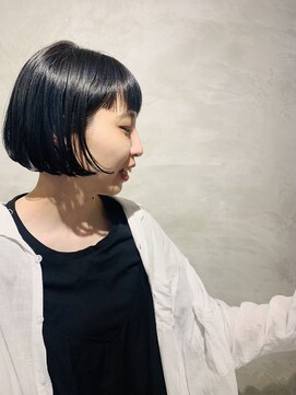 モロコ 神保町 九段下店(moloco) ダブルカラーネイビーブルーミニボブ【神保町/九段下】