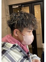 モーブ(MAUVE)&nbsp;波巻きツイストスパイラルパーマメンズマッシュ