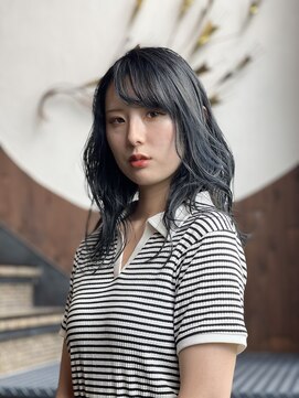 ピースリーヘア バイ カーサ(peathree.hair by CASA) ダークブルー×グレー