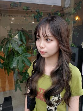 ヘアーサロンウル(hair salon ulu) （五十嵐）アッシュ系カラー