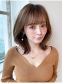 韓国風レイヤー/外ハネくびれ/ミディアムレイヤー/ぱっつん前髪