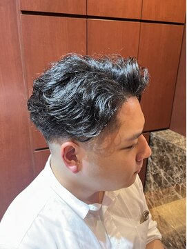 ヘアモード キクチ 銀座店 銀座 理容室 フェードパーマスタイル