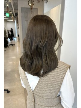 シェノン(Chainon.) オリーブベージュ 透明感カラー オリーブカラー 博多