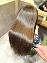 ワンズ ナゴヤ ヴィラ 名古屋栄(ONE's NAGOYA VILA)&nbsp;黒髪クラゲヘアー/オリーブグレー/小顔ココアベージュ