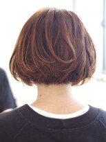 バレット(BALETT)&nbsp;グラデーションカラーを入れた切りっぱなしボブ