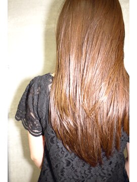 アッシュタカサキ(ash takasaki) こだわりの髪質改善トリートメント うる艶ストレートロング