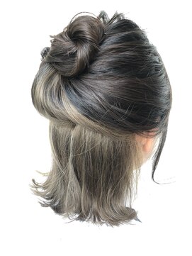 ジューシー(Beauty Consultant 10C) インナーカラー　シルバー