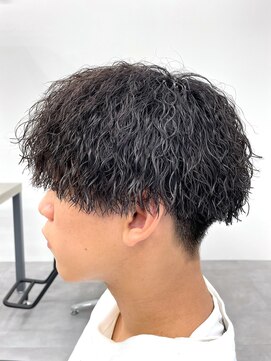 ノイセル 心斎橋(Noisyle) guest snap　刈り上げミディアムマッシュ×ツイストスパイラル