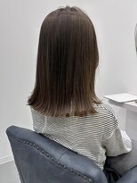 リノ(Lino) ミディアムボブ/オリーブベージュ