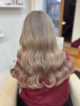 リングバイモアムー(Ring by Moremuu) あいり　ブリーチカラー