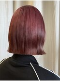 ボルドーカラー×切りっぱなしボブ