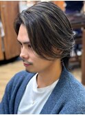 ハイライト×センターパートウルフカット