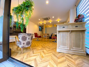 カミラボ アスビー(KAMI LABO ASVII)の写真/【福山・奈良津】大人女性のための髪質改善サロン◇繊細なダメージも見逃さず、艶やかで品のある美髪へ