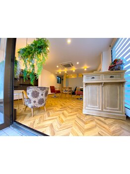 【福山・奈良津】大人女性のための髪質改善サロン◇繊細なダメージも見逃さず、艶やかで品のある美髪へ