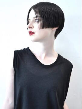 ココ 本八幡(KOKO) 黒髪クラゲヘアーオリーブグレー小顔ココアベージュショート