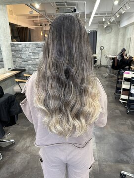 エピ(epi) ホワイトバレイヤージュ【喜連瓜破】