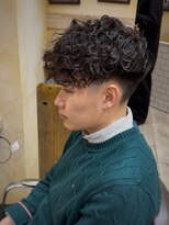 グルーマーズトウキョウ(GROOMER/S TOKYO)&nbsp;神保町　スペインカール　フェード　メンズサロン　サーフカール
