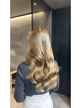 ユーザ(YUZA) ゴールドベージュ