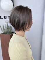ルトワ(Lutowa)&nbsp;ショートボブ×グレージュカラー