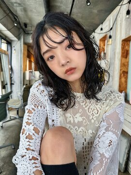 ノラジャーニー(NORA Journey) 【阿形】ミディアムウルフパーマレイヤーパーマレイヤーカット