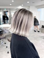 エルサ ザ リープ(ELSA the leap)&nbsp;【ブリーチカラー/ダブルカラー】バレイヤージュ/シャドールーツ