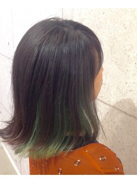 アンナ ヘアアンドアイズ(AnNa hair&eyes) 周りと差がつくインナーカラー