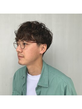 イン(in.) マッシュパーマ