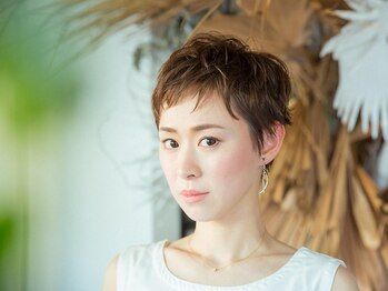 オーバーサンクス(OVER THANKS.)の写真/ショートヘアオーダー率No.1★顧客の70%以上がショートスタイルをオーダー！どこから見ても美シルエットに!