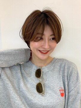 シー バイ ロンド 新宿(Sea by Lond) シースルーバングミルクティー大人キレイショートボブ