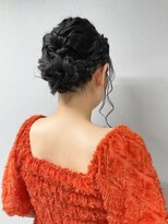 イーエー ヘアー(E.A hair)&nbsp;雨の日でも崩れにくい♪編み込みシニヨン