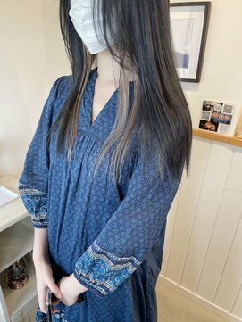 ジジ チーク 栃木(Gigi cheek) ・ブルージュにインナーカラー