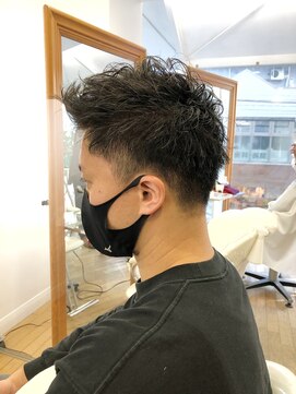 ヘッズ 本八幡店(HEADS) MEN'S HAIR センターパート ツイストスパイラル コンマヘア