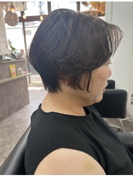 ゲイン(Gain) 脱白髪染め×ショート/白髪ぼかしハイライト/ケアブリーチ