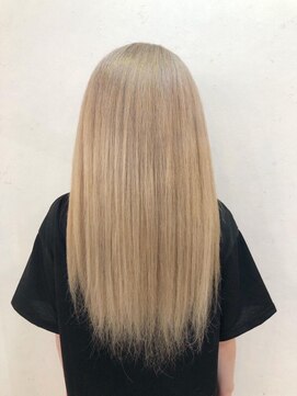 フェイブ(Fave) ペールベージュ