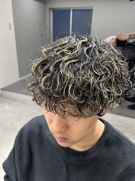 メンズヘアトーキョー 渋谷(MEN'S HAIR TOKYO) ハイライト/波巻きパーマ