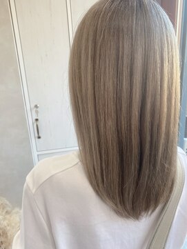 イルウィ(irwi) 【ブリーチカラー】ホワイトベージュ シアーカラー